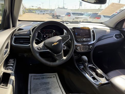 Used 2023 Chevrolet Equinox Premier image 31