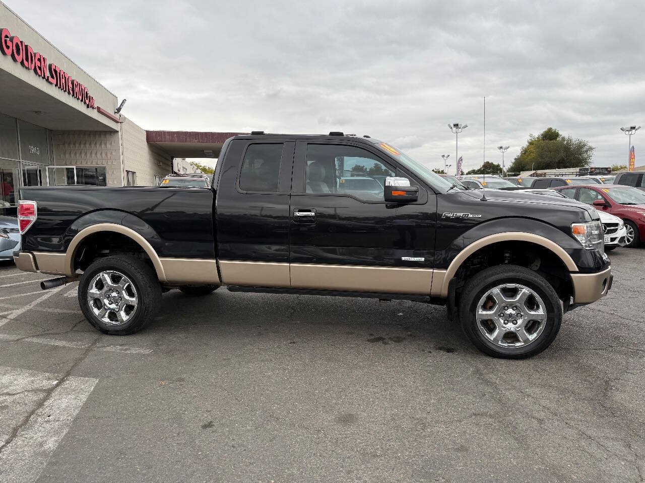Used 2014 Ford F150 Lariat w/ Equipment Group 502A Luxury AWD/4WD image 3