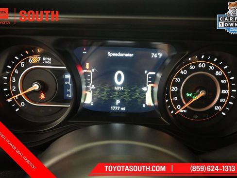 Used 2026 Jeep Wrangler Unlimited Rubicon AWD/4WD image 12
