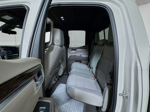 New 2026 GMC Sierra 1500 SLE w/ Preferred Package RWD image 13