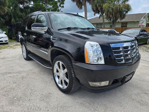 Used 2008 Cadillac Escalade Base AWD 4dr SUV image 5