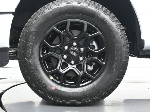 New 2025 Ford F150 XLT w/ Equipment Group 301A Standard image 27