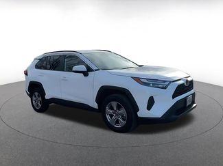 Used 2025 Toyota RAV4 XLE video 2