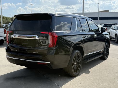 Used 2023 GMC Yukon SLT RWD image 5