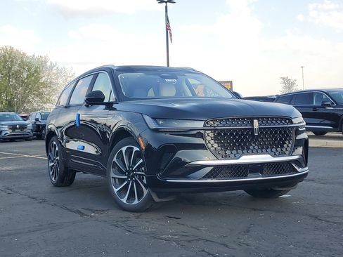 New 2026 Lincoln Nautilus Black Label AWD/4WD image 1
