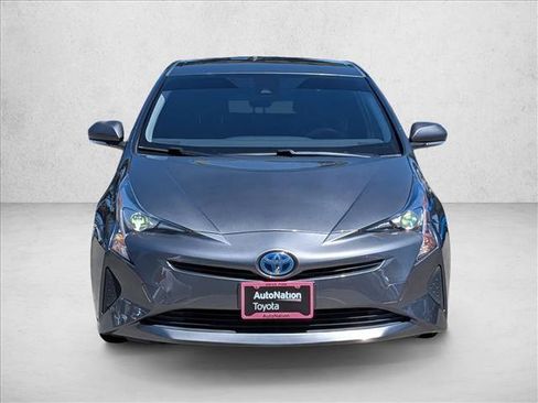 Used 2018 Toyota Prius One FWD image 2