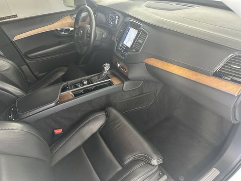 Used 2019 Volvo XC90 T6 Inscription w/ Luxury Package image 39