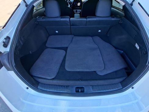 Used 2017 Toyota Prius Prime Plus FWD image 20