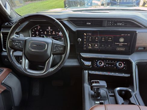Used 2024 GMC Sierra 1500 Denali Ultimate image 14