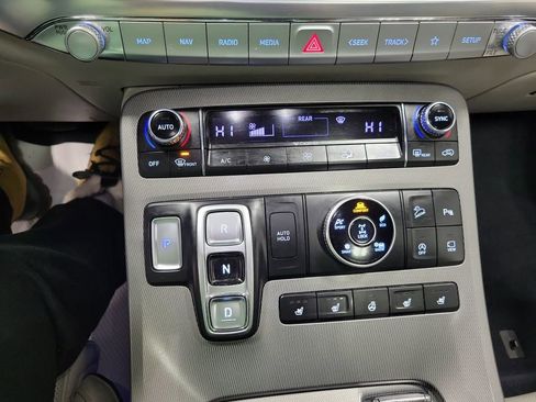 Used 2021 Hyundai Palisade Limited image 49