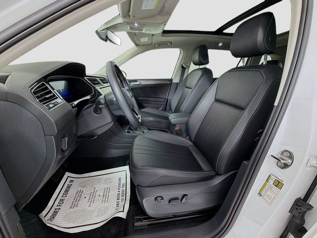 Used 2024 Volkswagen Tiguan SE w/ Panoramic Sunroof Package AWD/4WD image 20