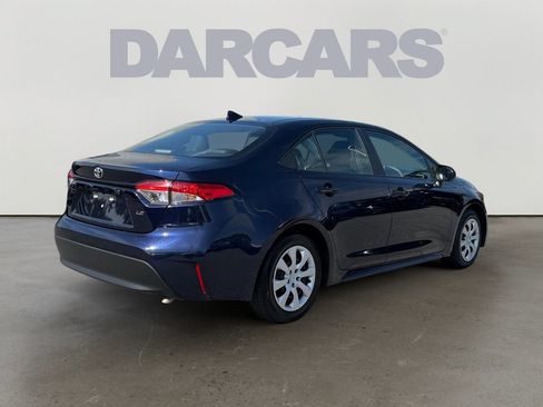 Used 2024 Toyota Corolla LE FWD image 5