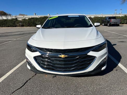 Used 2023 Chevrolet Malibu LT image 3
