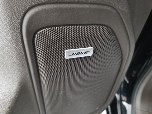 Used 2020 GMC Sierra 1500 SLT w/ SLT Premium Plus Package AWD/4WD image 13