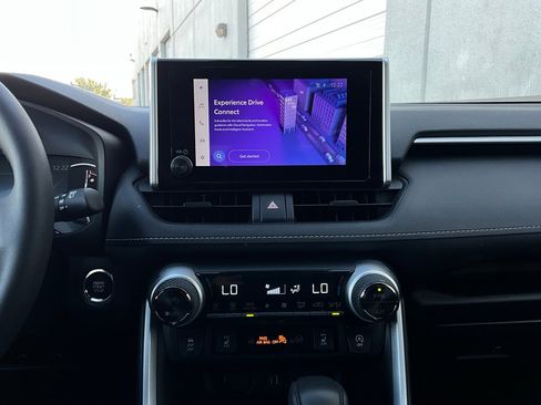 Used 2025 Toyota RAV4 XLE image 26