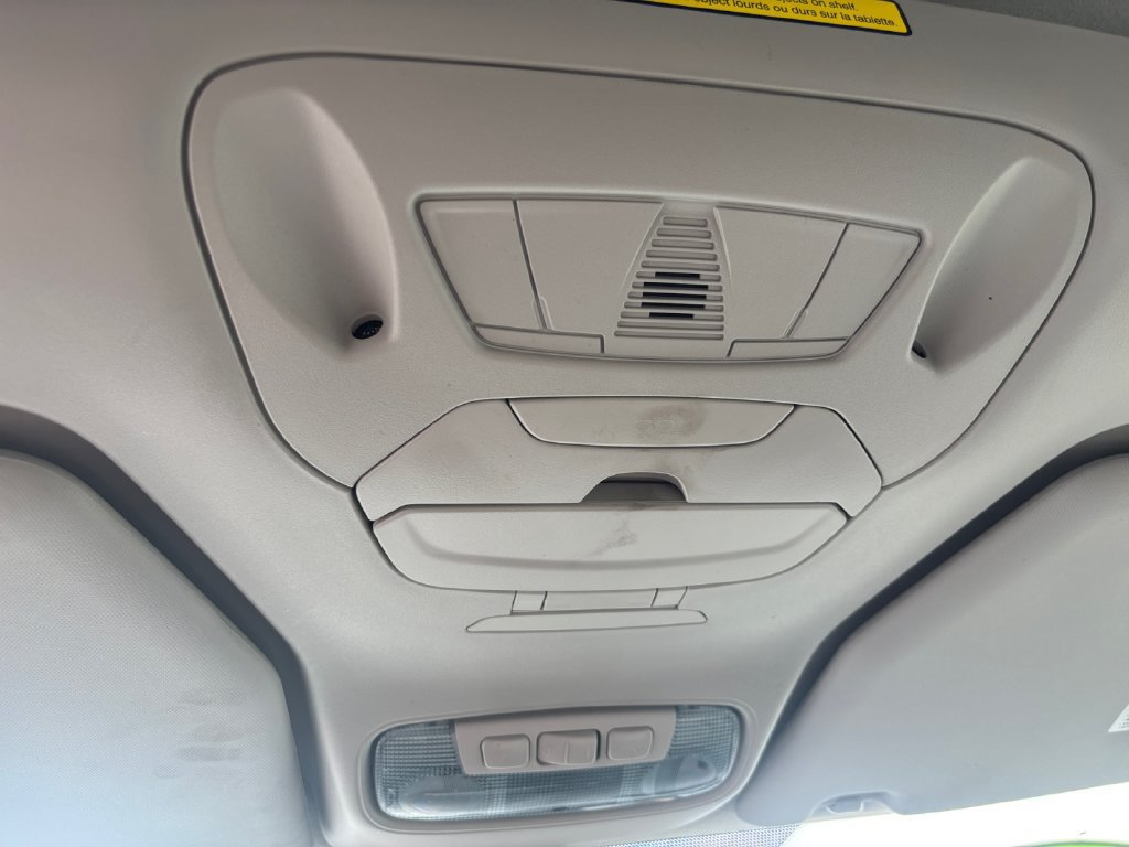 Used 2022 Ford Transit Connect XLT FWD image 27