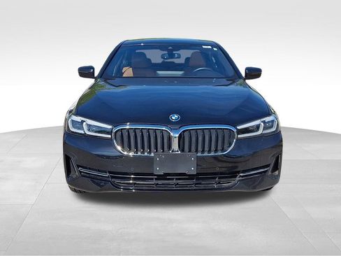 Used 2023 BMW 530e xDrive w/ Premium Package AWD/4WD image 2