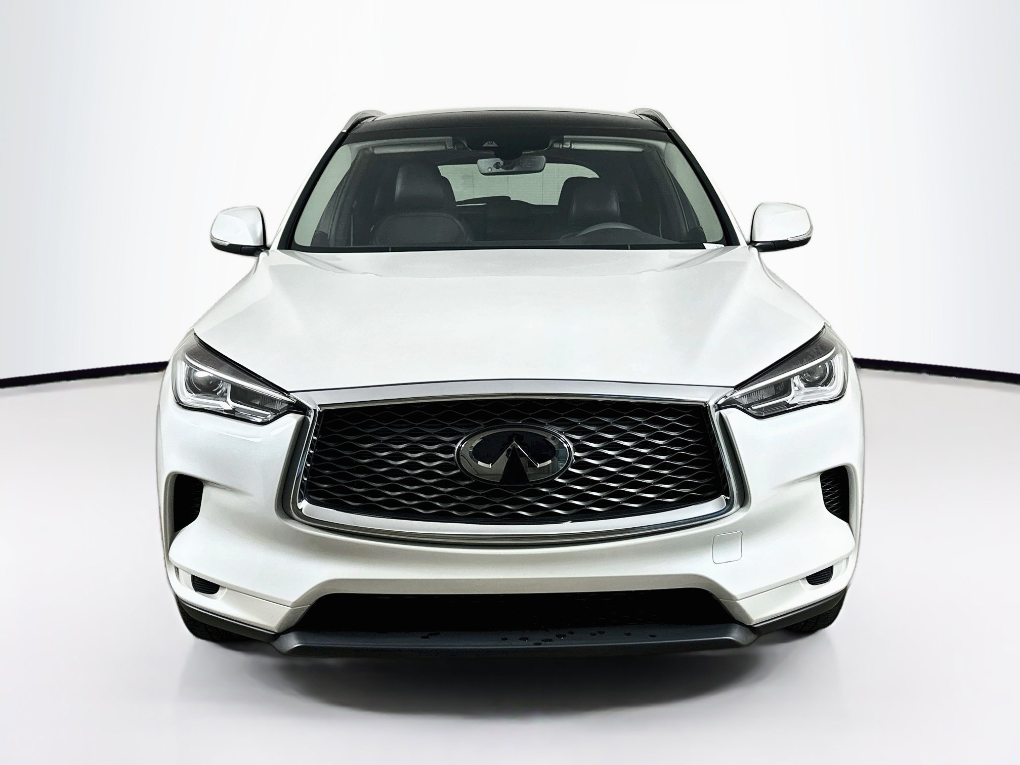Used 2023 INFINITI QX50 Luxe AWD/4WD image 2