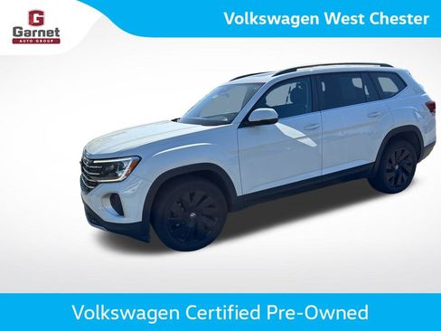 Certified 2024 Volkswagen Atlas SE w/ Panoramic Sunroof Package AWD/4WD image 1