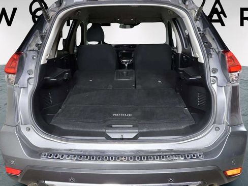 Used 2020 Nissan Rogue SV w/ Premium Package FWD image 39