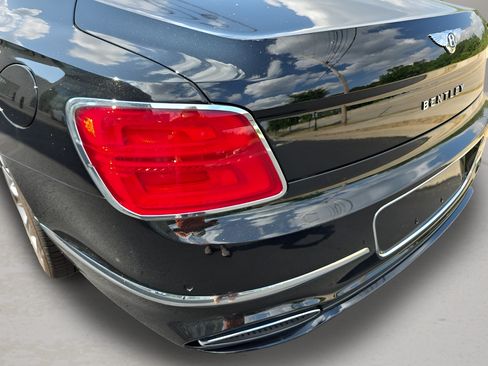 New 2025 Bentley Flying Spur Plug-In Hybrid AWD/4WD image 12