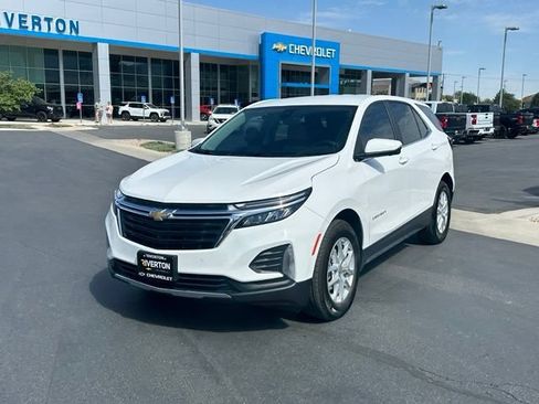 Certified 2024 Chevrolet Equinox LT FWD image 12