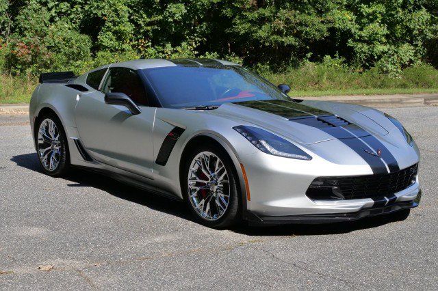 Used 2018 Chevrolet Corvette Z06 RWD image 4