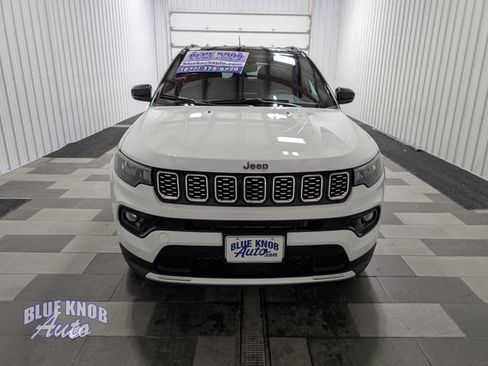 Used 2025 Jeep Compass Limited AWD/4WD image 6