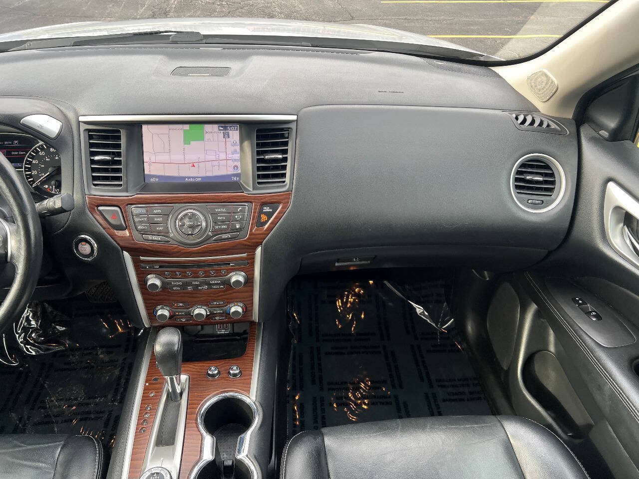 Used 2018 Nissan Pathfinder Platinum AWD/4WD image 38