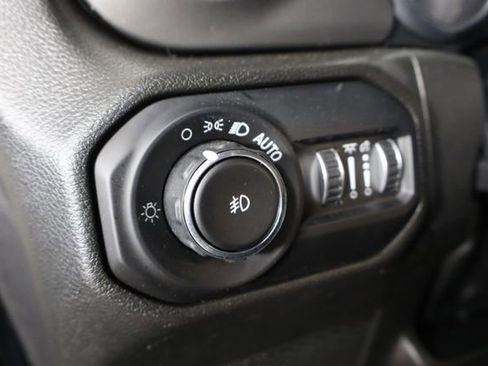 Used 2022 Jeep Wrangler Unlimited Sport AWD/4WD image 22