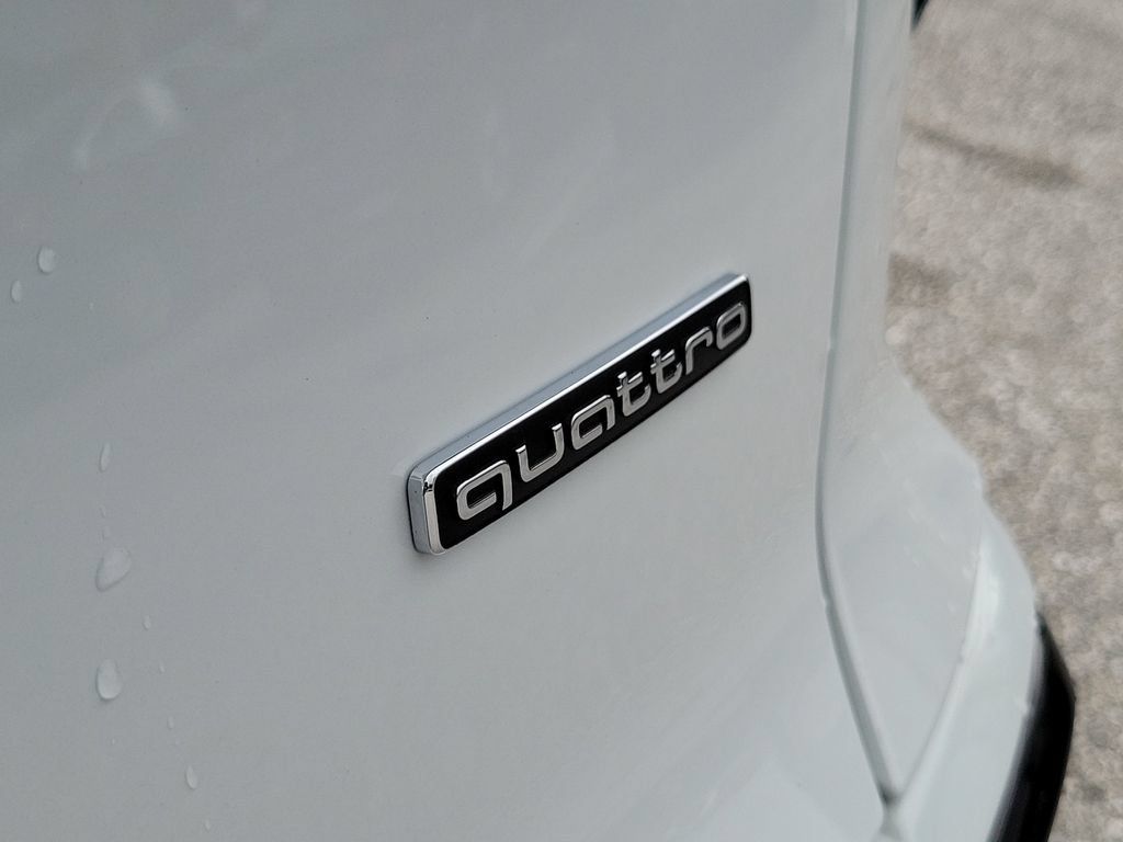 Certified 2026 Audi Q3 quattro 2.0T AWD/4WD image 6