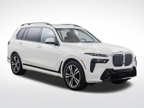 Certified 2026 BMW X7 xDrive40i w/ M Sport Package AWD/4WD image 7