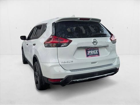 Used 2018 Nissan Rogue S image 8