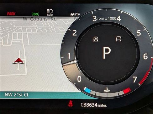 Used 2023 Land Rover Range Rover SE image 11