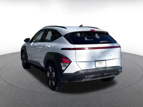 Used 2025 Hyundai Kona SEL image 11