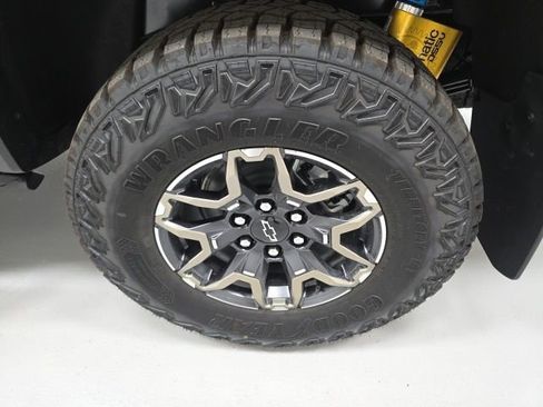 New 2026 Chevrolet Colorado ZR2 w/ Technology Package image 24