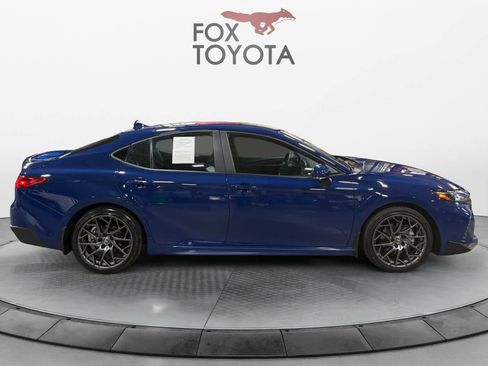 Used 2025 Toyota Camry SE w/ Convenience Package FWD image 7