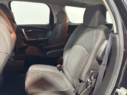 Used 2011 GMC Acadia SLE FWD image 24