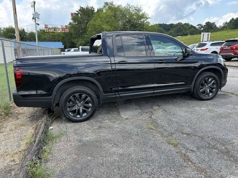 Used 2023 Honda Ridgeline Sport image 4