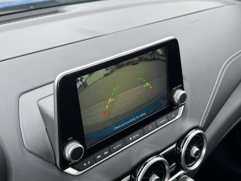 Used 2025 Nissan Sentra SV FWD image 23