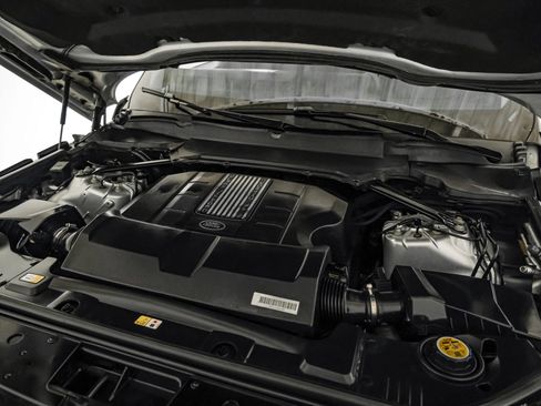 Used 2018 Land Rover Range Rover HSE image 47