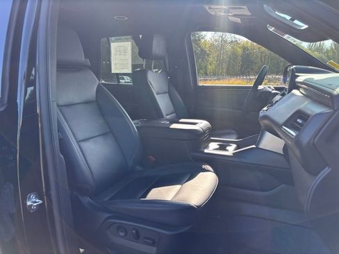 Used 2023 Chevrolet Tahoe Z71 w/ Z71 Off-Road Package image 48