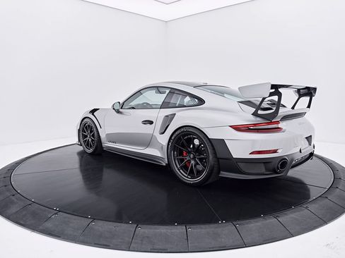 Used 2019 Porsche 911 GT2 RS RWD image 18