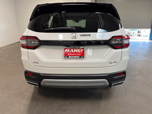 Used 2025 Honda Pilot Elite image 4