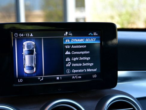 Used 2019 Mercedes-Benz C 300 4MATIC Sedan image 17