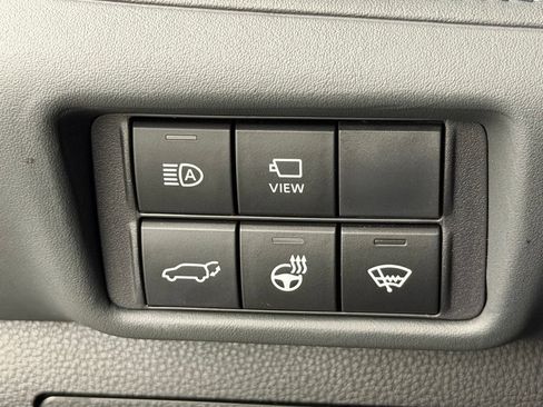 Used 2022 Toyota Highlander Platinum FWD image 31