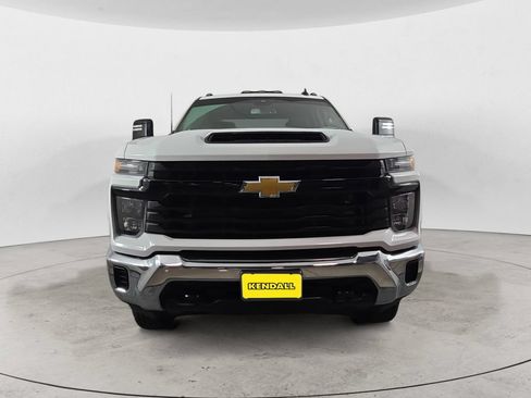 Used 2024 Chevrolet Silverado 3500 W/T w/ WT Convenience Package AWD/4WD image 2