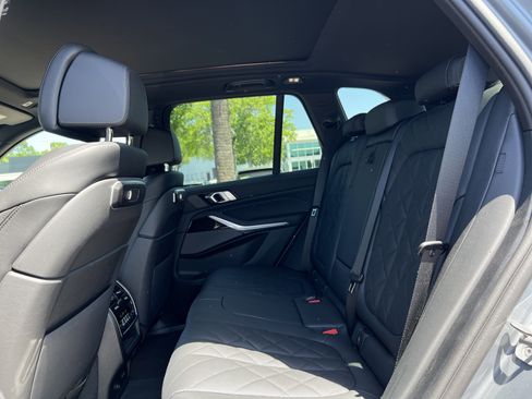 Used 2026 BMW X5 sDrive40i image 31