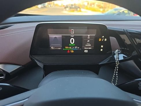 Used 2021 Volkswagen ID.4 Pro S w/ Gradient Package image 6