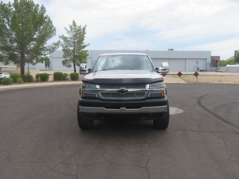 Used 2006 Chevrolet Silverado 2500 W/T w/ Heavy-Duty Power Package RWD image 11